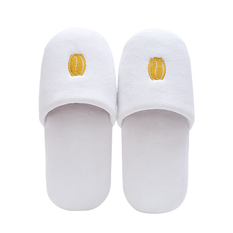 Custom White Disposable Spa Slippers with Gold Embroidery – Luxury Hotel Slippers Manufacturer