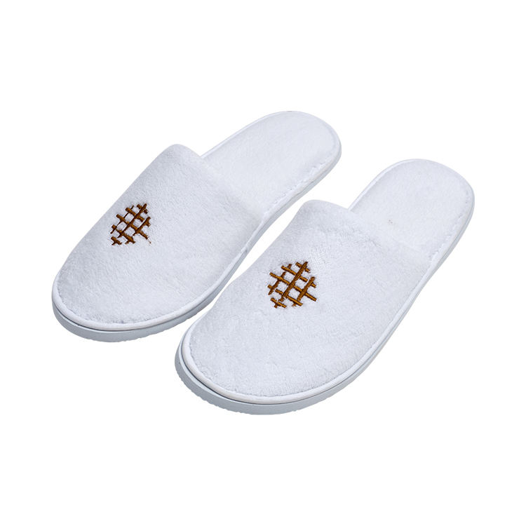 Bulk Coral Fleece Hotel Slippers Soft and Comfortable for Hotels