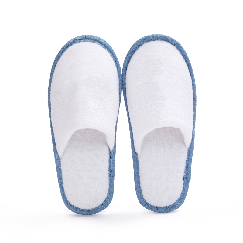 Custom Blue Edge Hotel Slippers – Luxury Disposable Spa Slippers for Hotels and Resorts