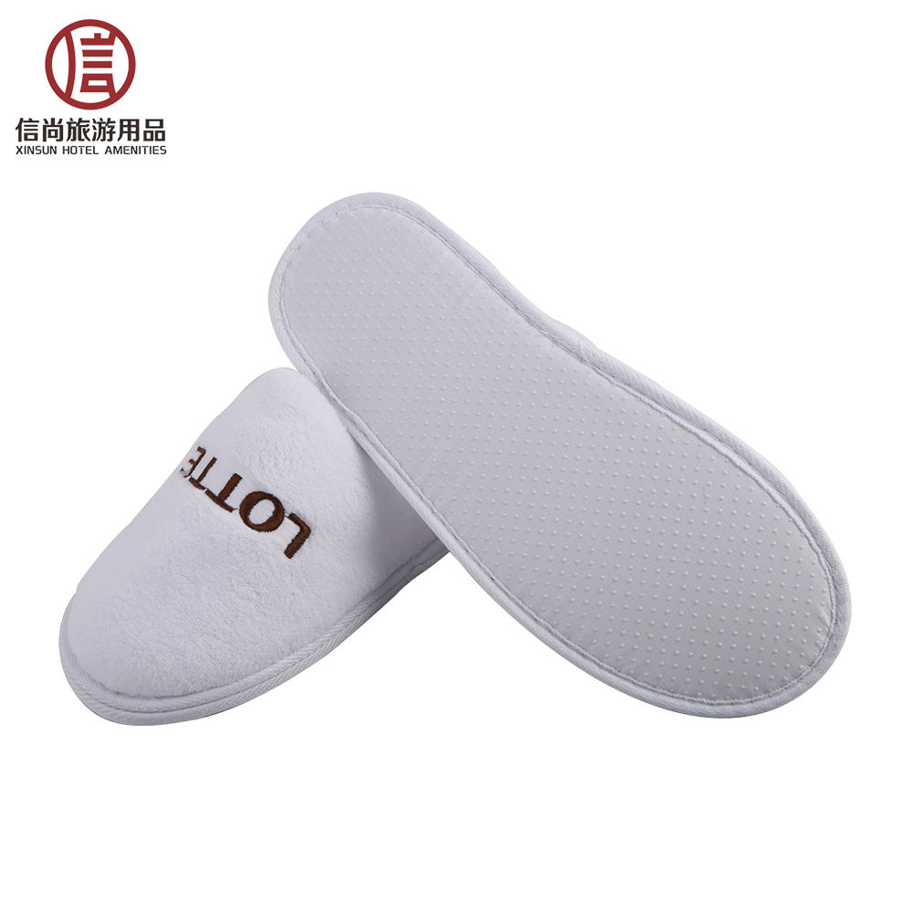 Customizable Luxury Hotel Spa Slippers – Soft White Coral Fleece, Bulk Supplier & Manufacturer
