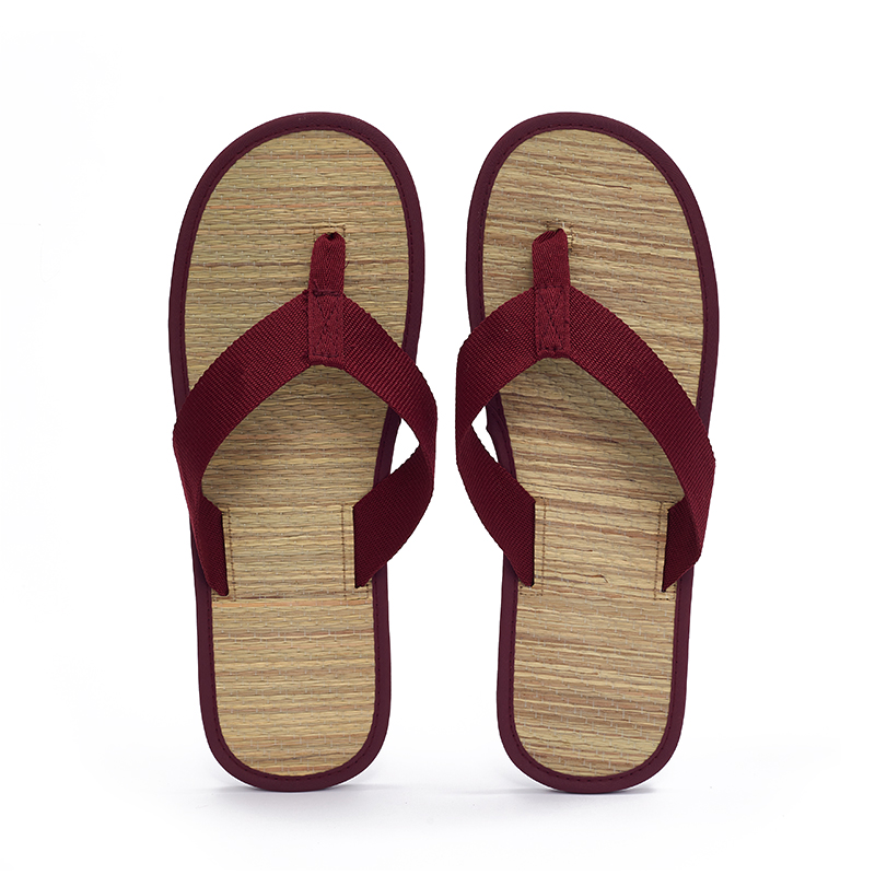 Custom Bamboo Hotel Flip Flops – Bulk Spa & Resort Slippers Supplier
