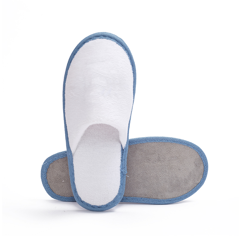 Custom Blue Edge Hotel Slippers – Luxury Disposable Spa Slippers for Hotels and Resorts