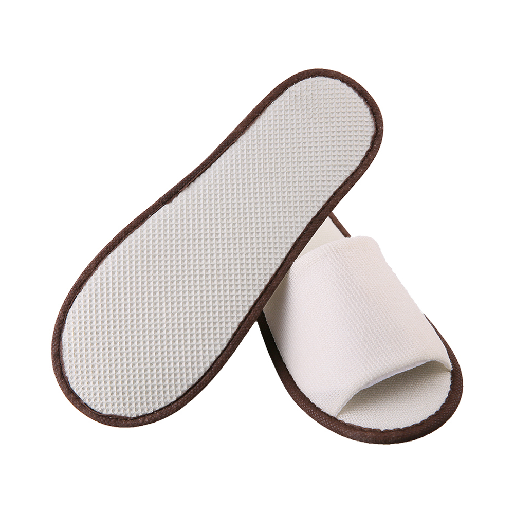 White Open Toe Disposable Spa Slippers with Brown Trim – Hotel Guest Slippers Bulk Supply & Custom Manufacturer