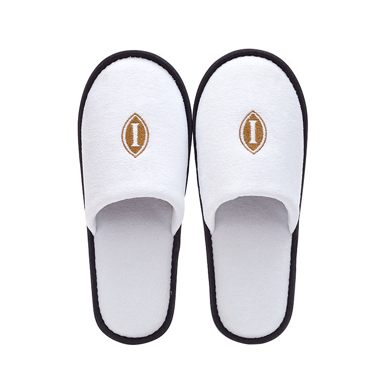 White Hotel Slippers with Embroidered Logo – Custom Spa Guest Slippers Bulk Supply & Factory Direct