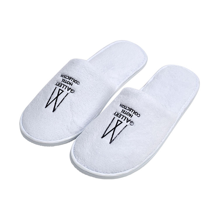 Custom Embroidered Coral Fleece Hotel Slippers – Luxury Soft Disposable SPA & Hospitality Footwear