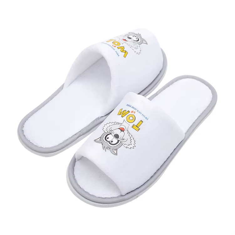 Custom Kids Club Hotel Slippers – Soft Disposable Children’s Guest Slippers Bulk Supply Manufacturer