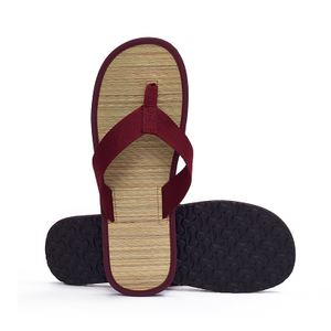 Custom Bamboo Hotel Flip Flops – Bulk Spa & Resort Slippers Supplier