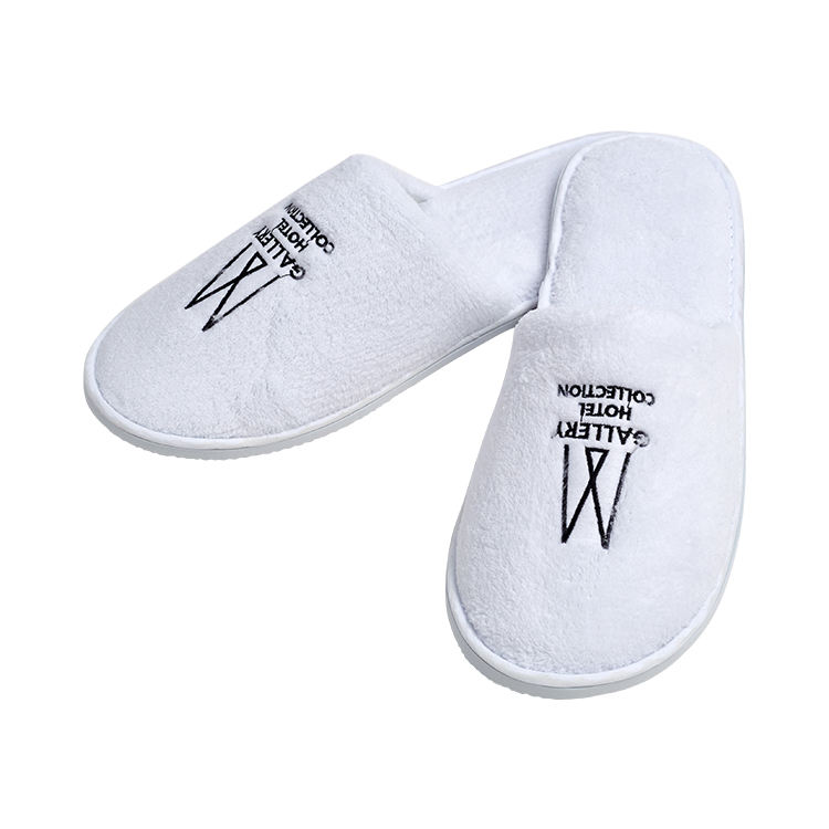 Custom Embroidered Coral Fleece Hotel Slippers – Luxury Soft Disposable SPA & Hospitality Footwear