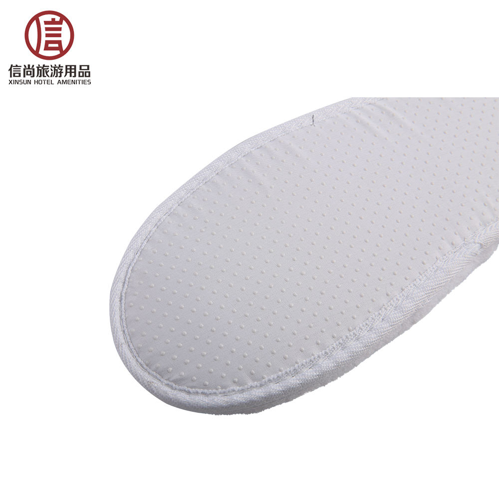 Customizable Luxury Hotel Spa Slippers – Soft White Coral Fleece, Bulk Supplier & Manufacturer